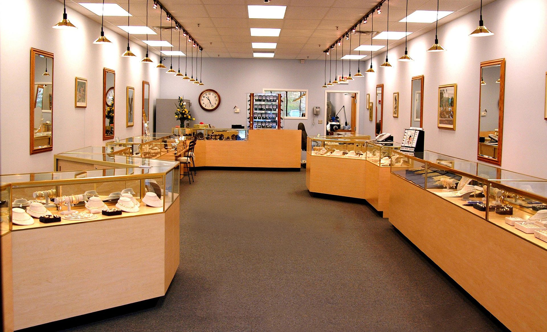 Tecno Display Store Design