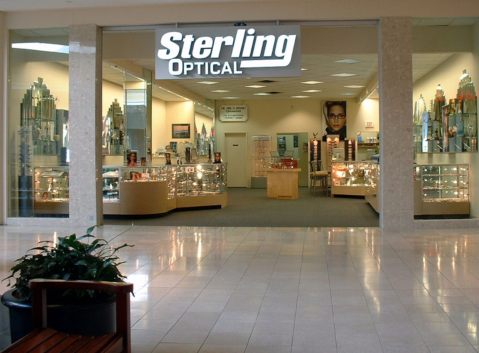 Tecno Display Store Design